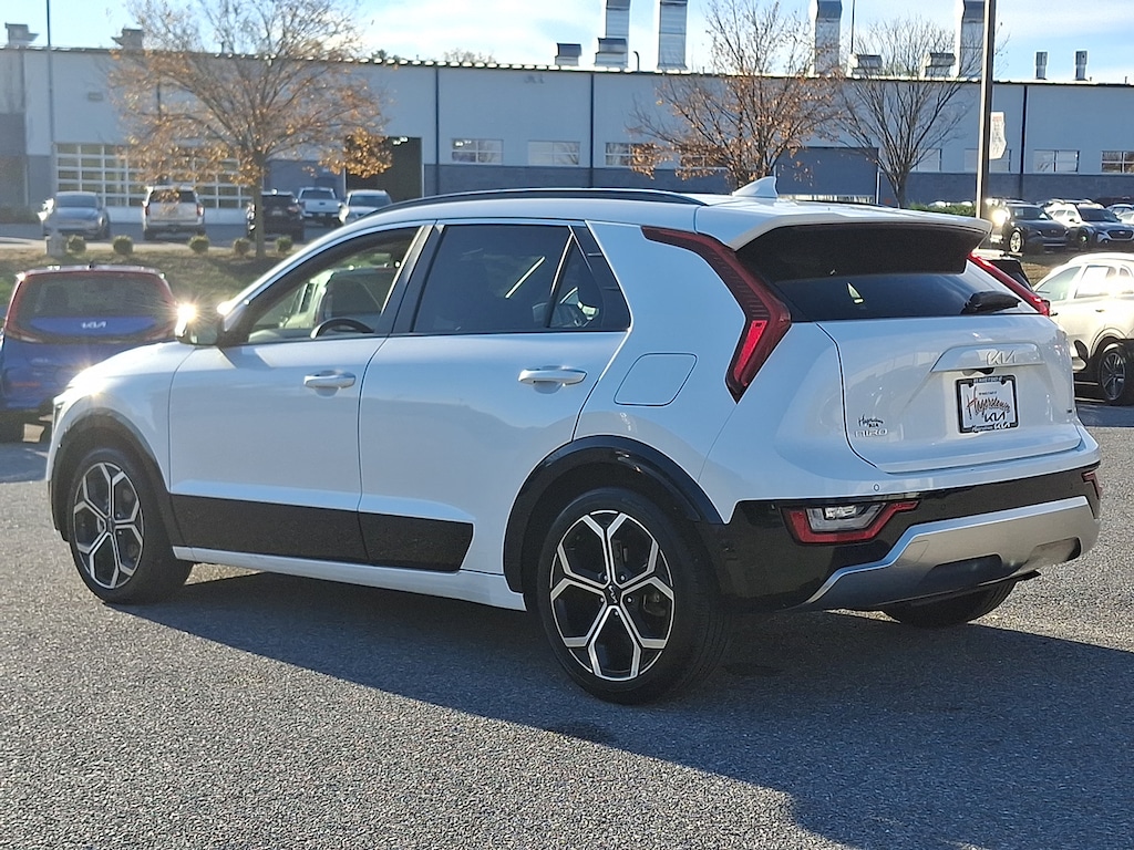 Certified 2023 Kia Niro SX Touring SUV