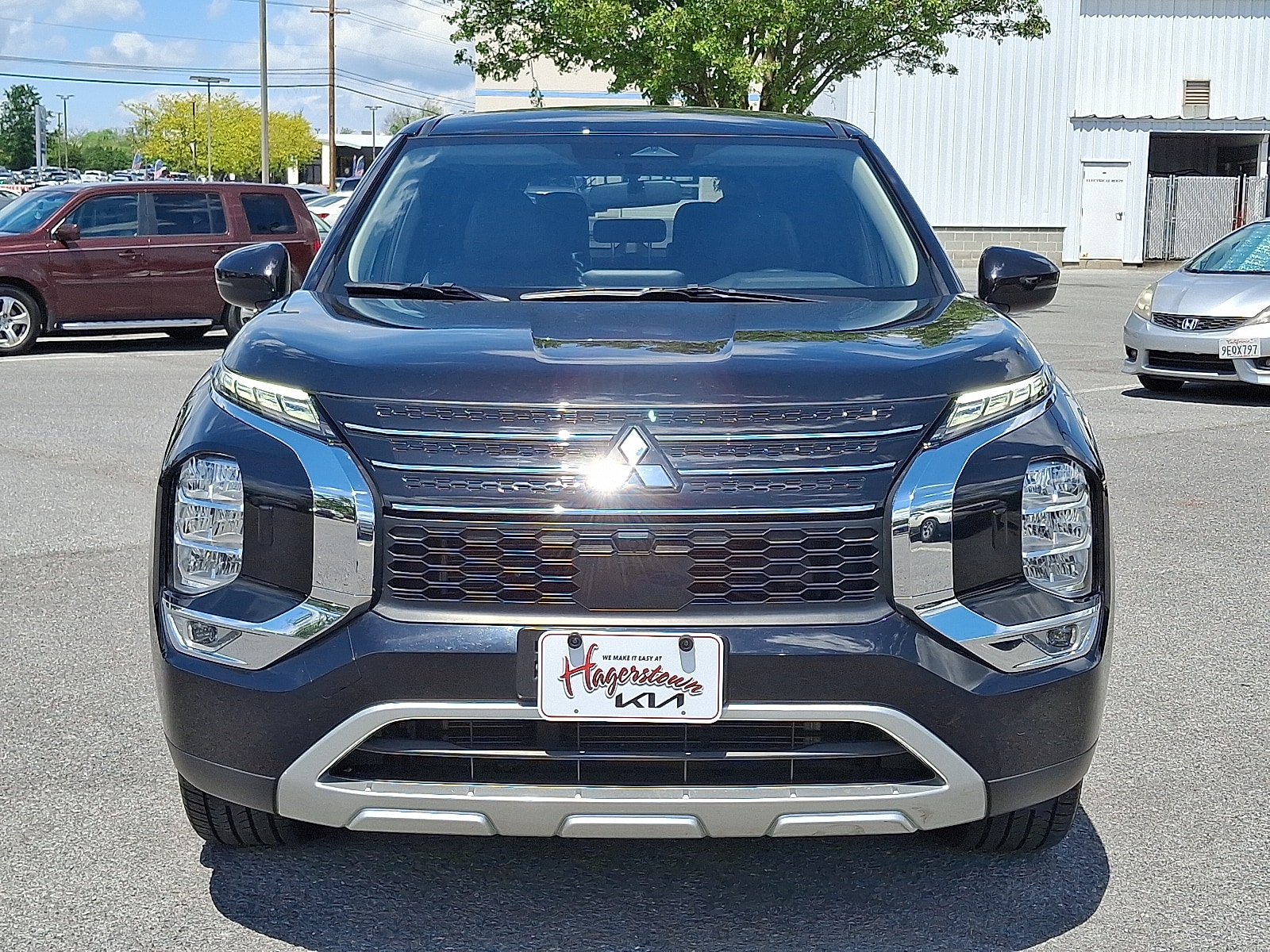 Used 2023 Mitsubishi Outlander SE Special Edition with VIN JA4J4UA88PZ032473 for sale in Hagerstown, MD