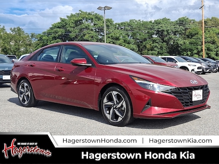 2023 Hyundai Elantra SEL Sedan