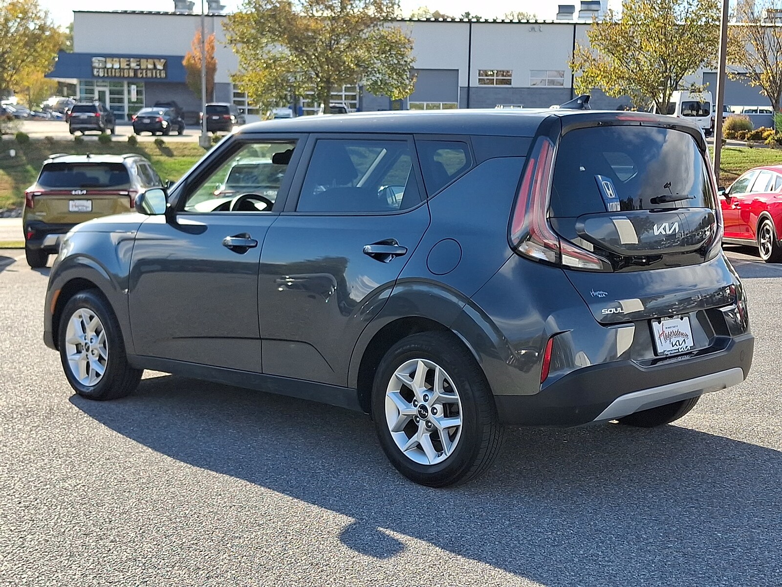 2023 Kia Soul LX photo 2