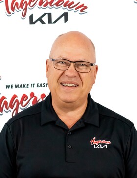 Staff member Jim Smyly from ID_16313e9c2df6
