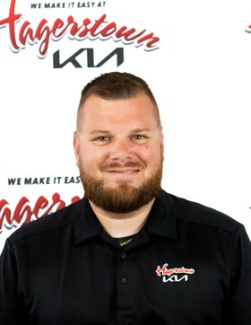 Staff member Mike Barthel from ID_16313e9c2df6