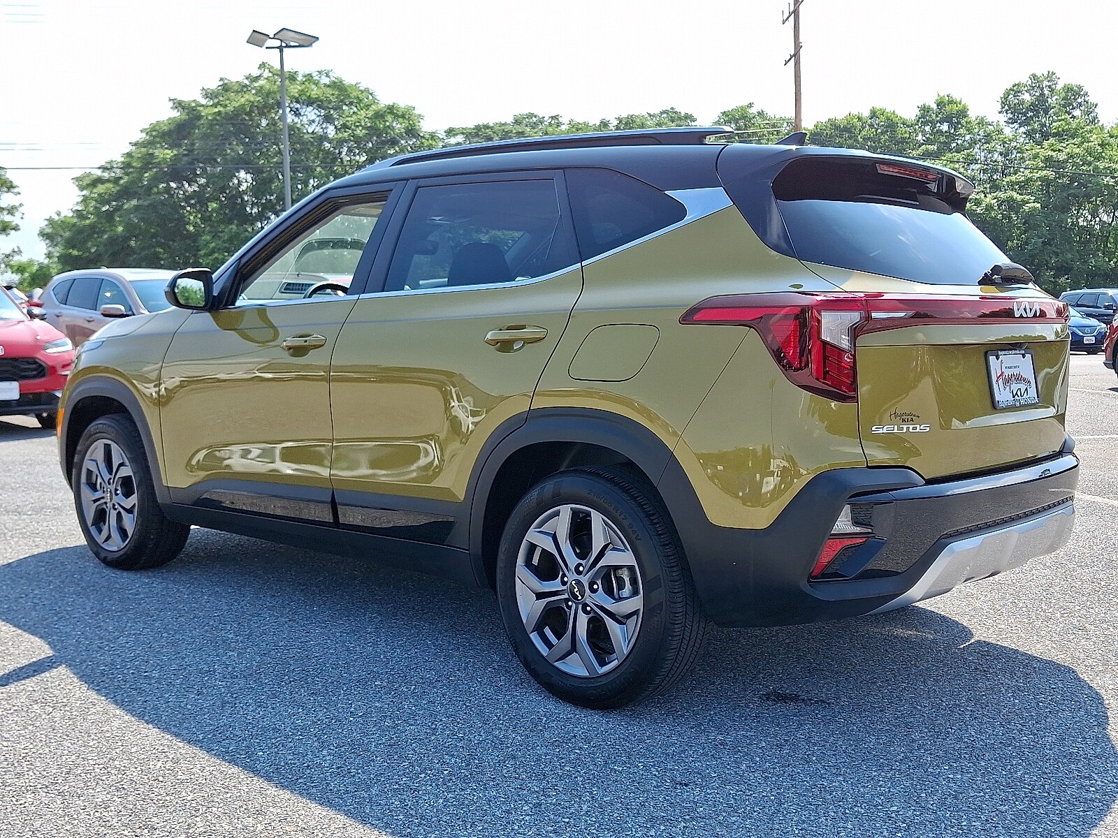 2024 Kia Seltos S photo 3