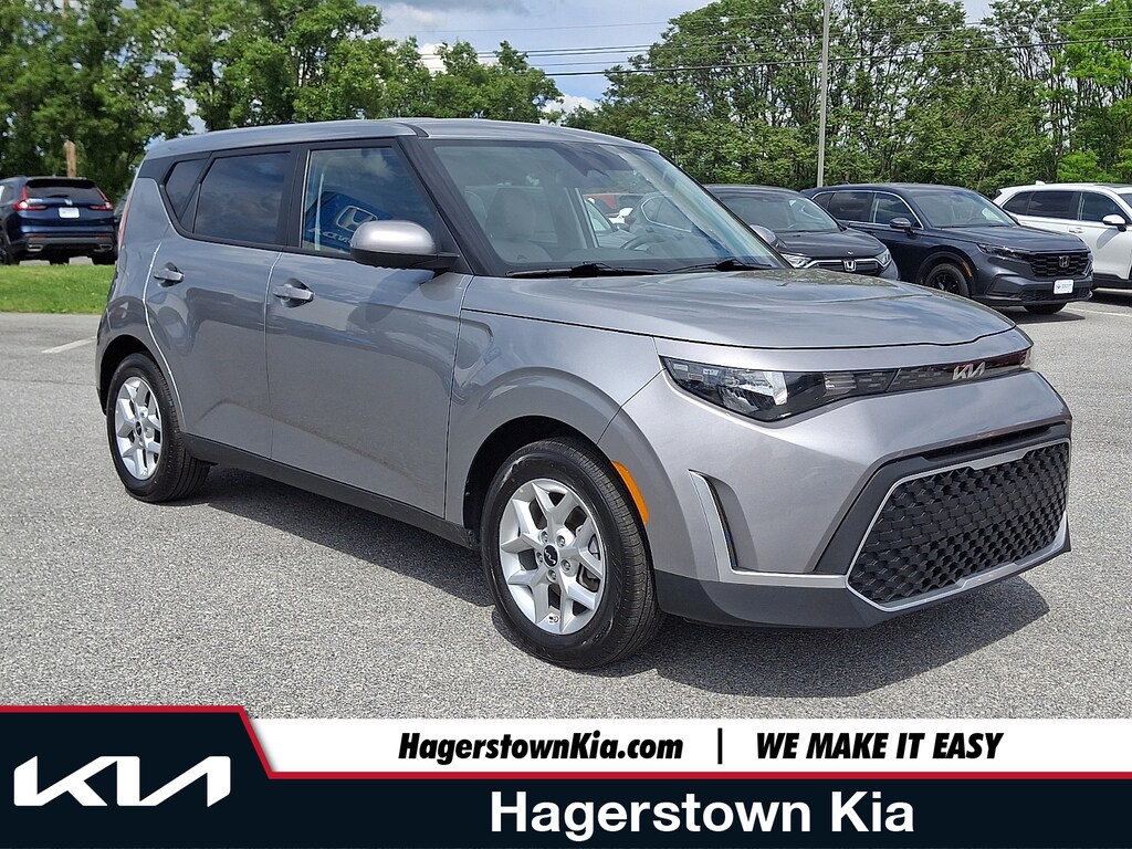 Certified 2025 Kia Soul LX Hatchback