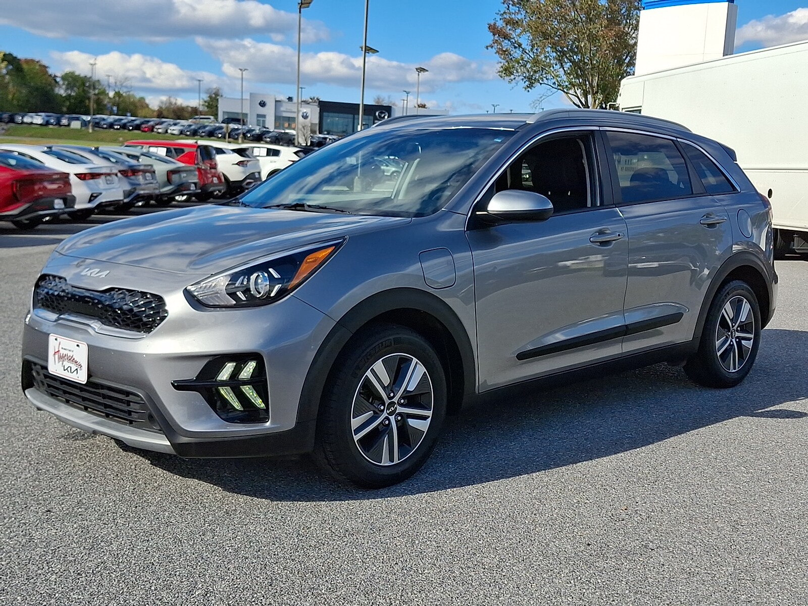 2022 Kia Niro Plug-In Hybrid LXS photo 3