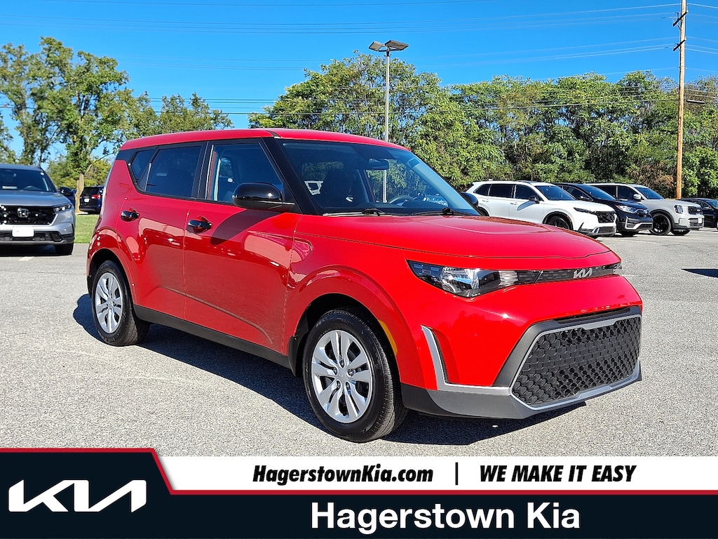 Certified 2025 Kia Soul LX Hatchback