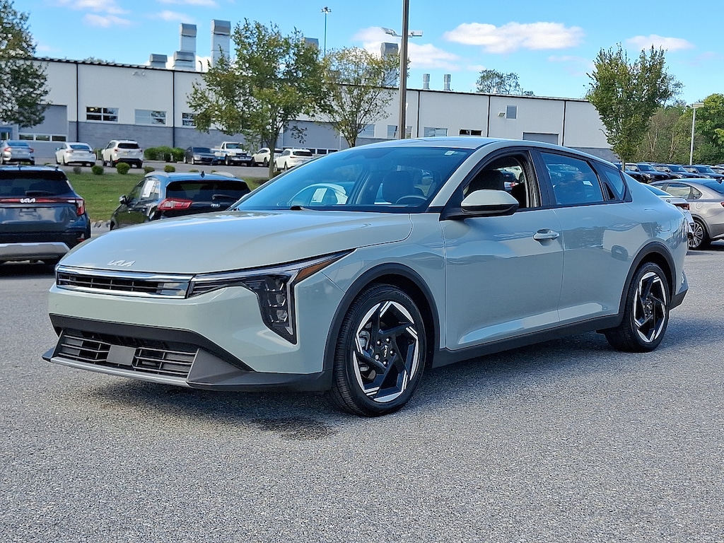 Certified 2025 Kia K4 EX Sedan