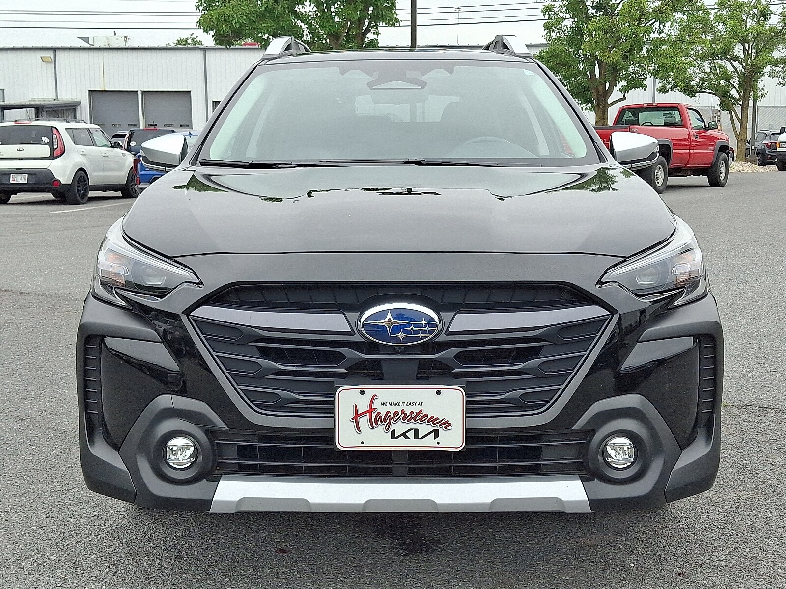 2024 Subaru Outback Touring photo 2