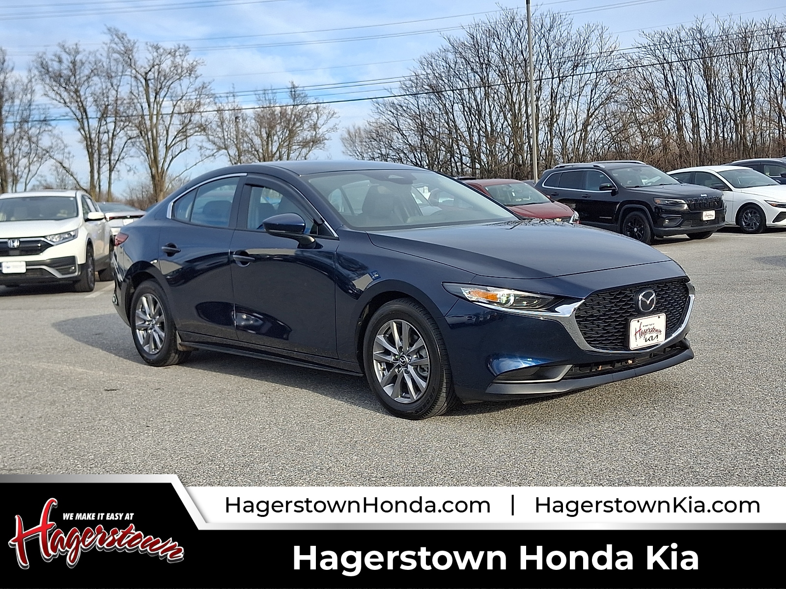 2024 Mazda Mazda3 S's photo