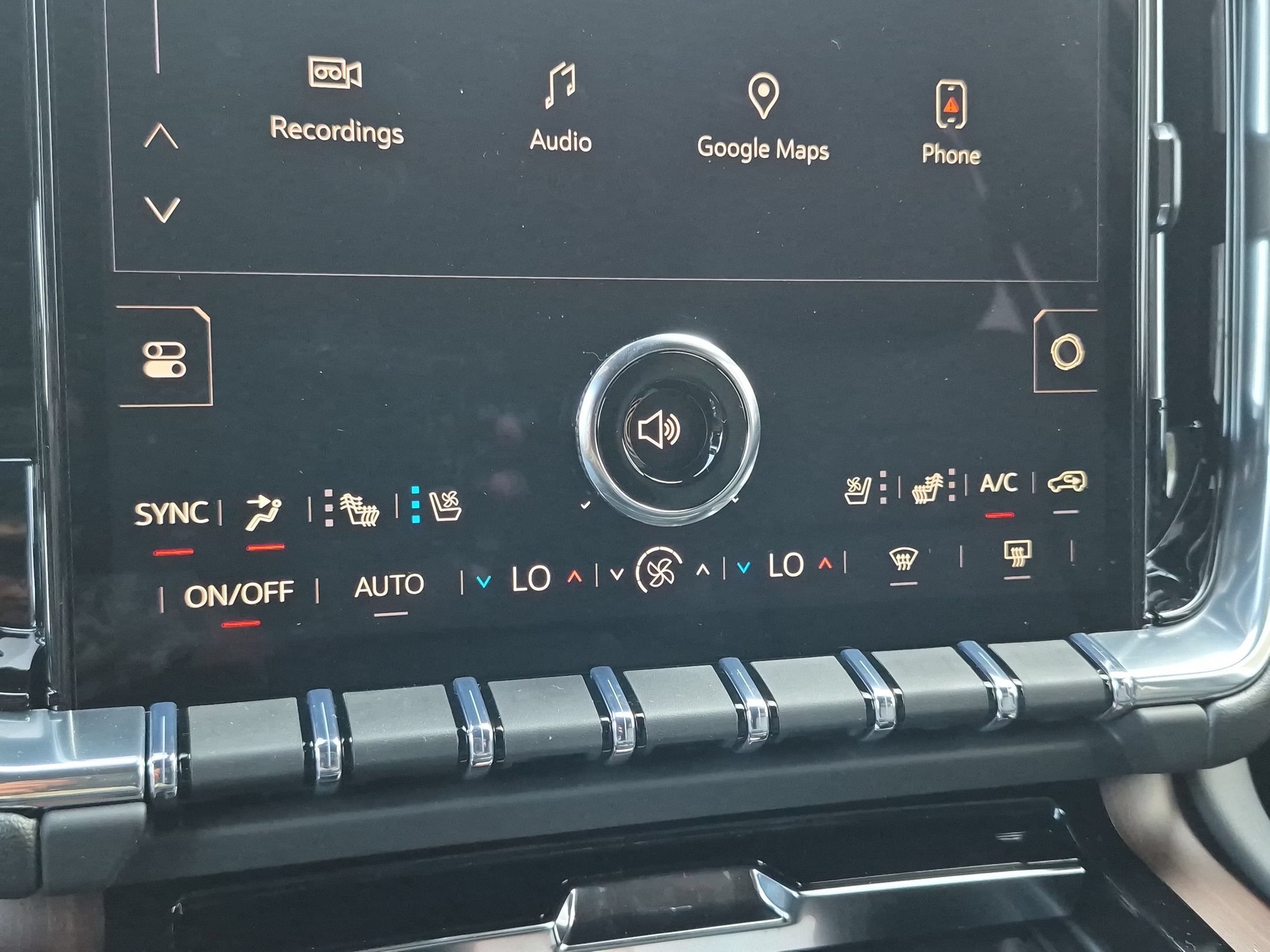 2026 GMC Yukon XL Denali - Photo 23