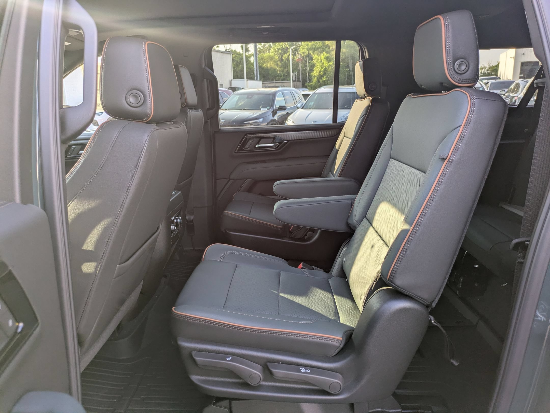 2026 GMC Yukon XL AT4 - Photo 25