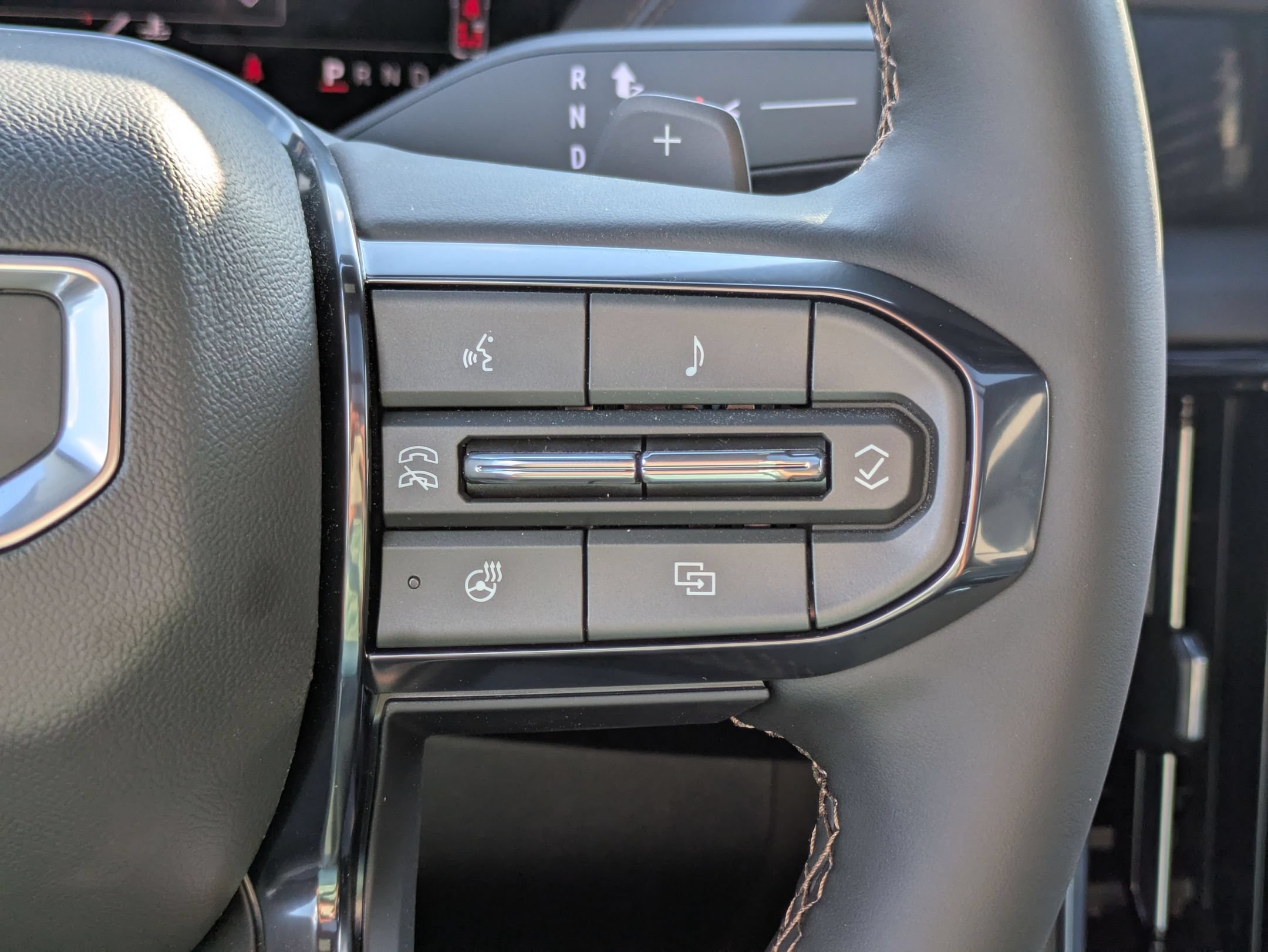 2026 GMC Yukon XL AT4 - Photo 16