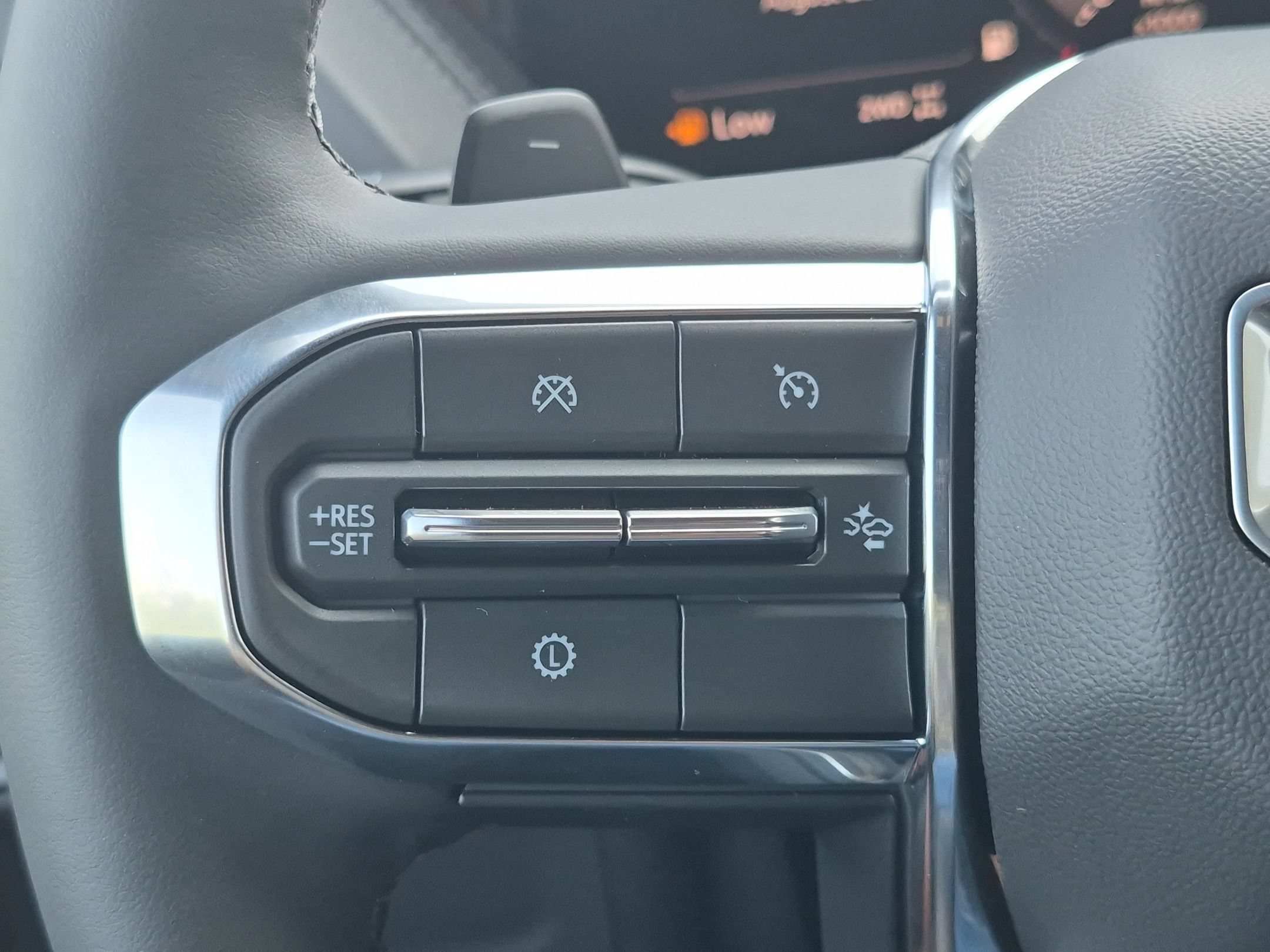2026 GMC Yukon XL Denali - Photo 15
