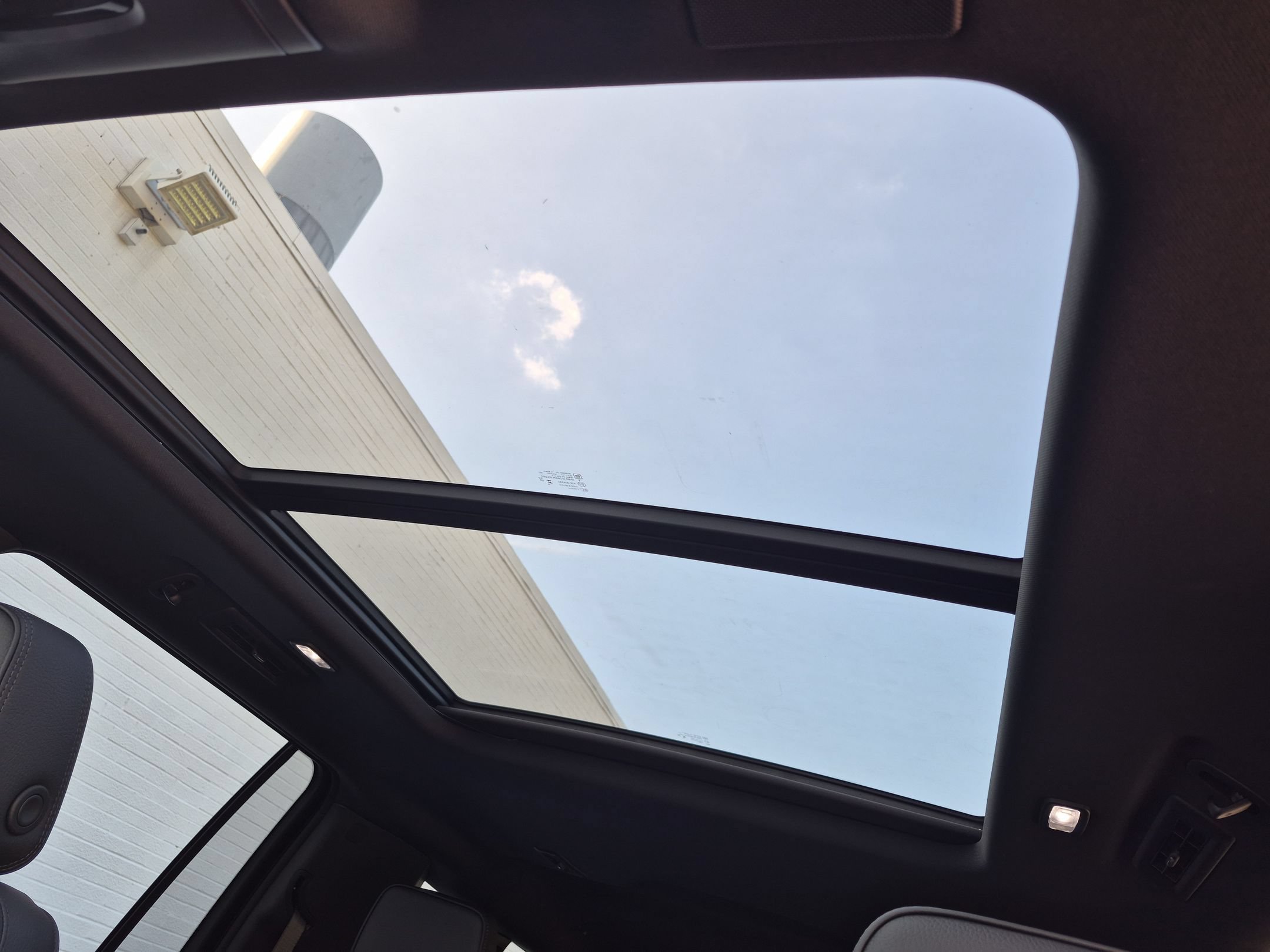 2026 GMC Yukon XL Denali - Photo 12