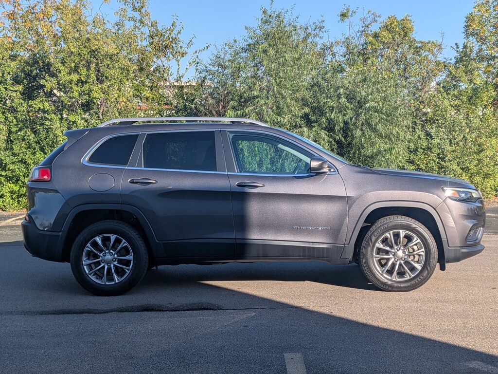 Used 2019 Jeep Cherokee Latitude Plus 4x4 SUV