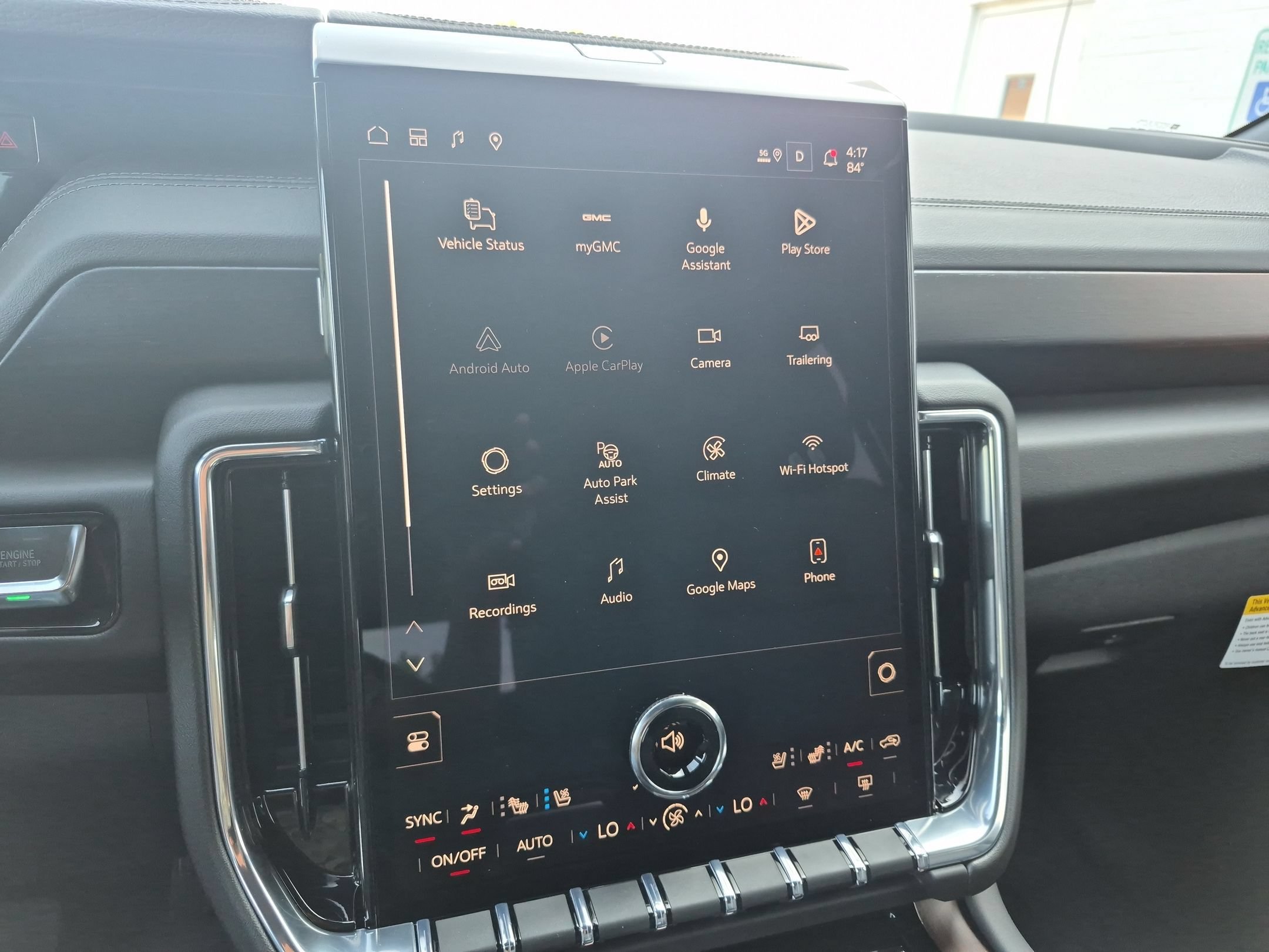 2026 GMC Yukon XL Denali - Photo 18