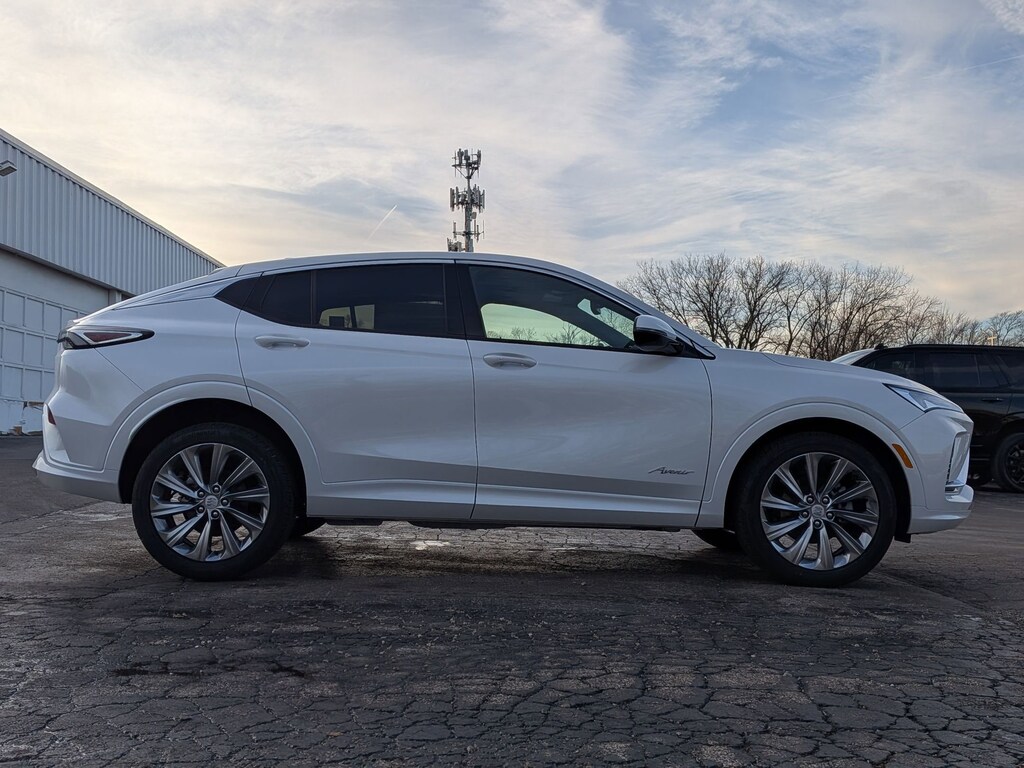 New 2026 Buick Envista Avenir SUV