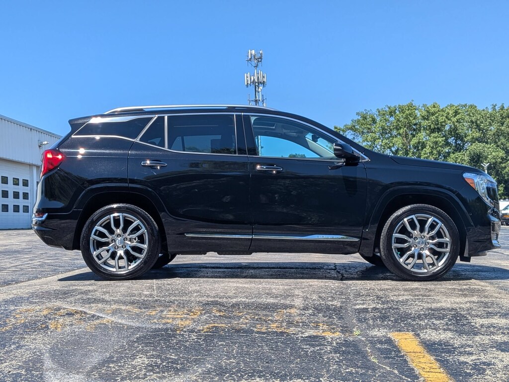 Used 2023 GMC Terrain Denali SUV