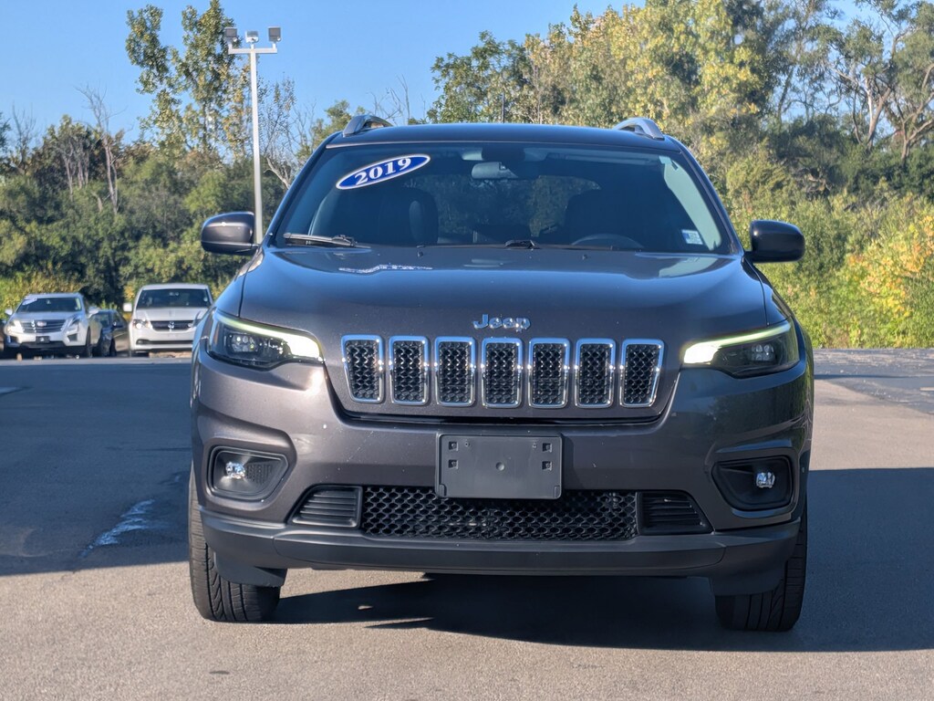 Used 2019 Jeep Cherokee Latitude Plus 4x4 SUV