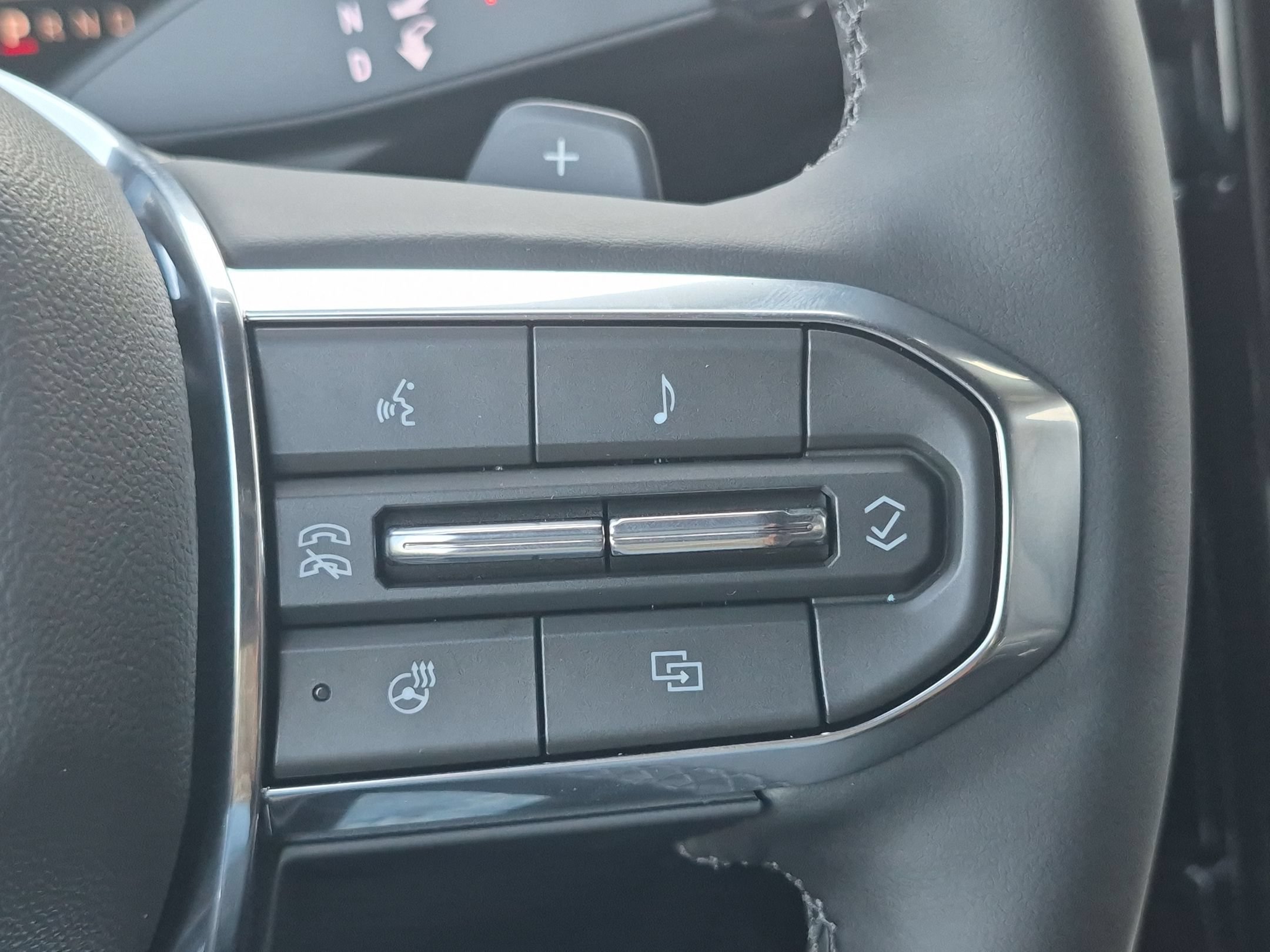 2026 GMC Yukon XL Denali - Photo 16