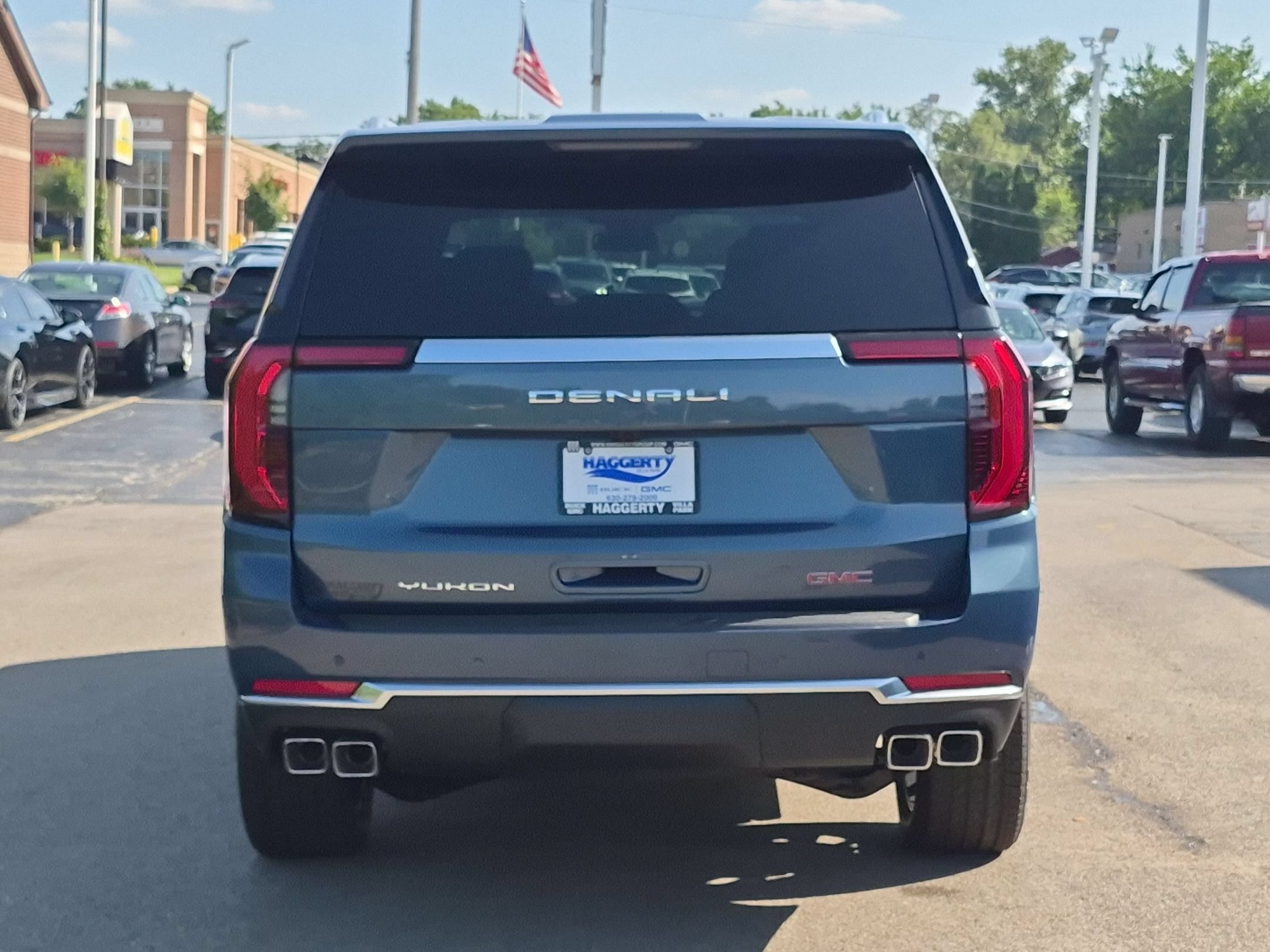 2026 GMC Yukon XL Denali - Photo 6