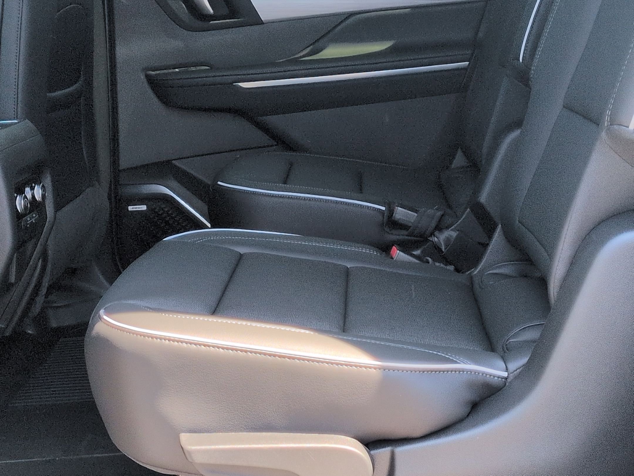 2026 Buick Enclave Preferred - Photo 24