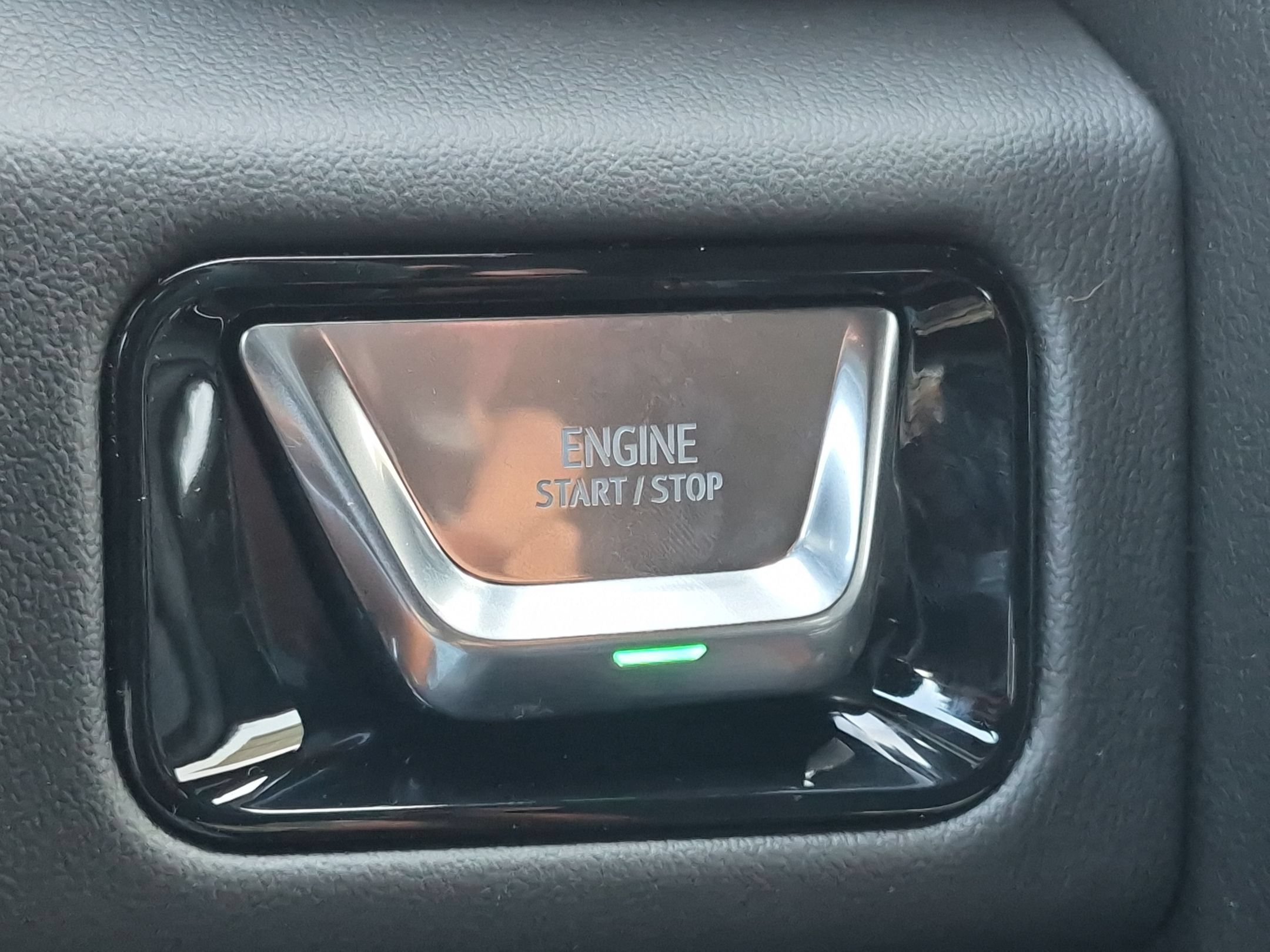 2026 GMC Yukon XL Denali - Photo 17