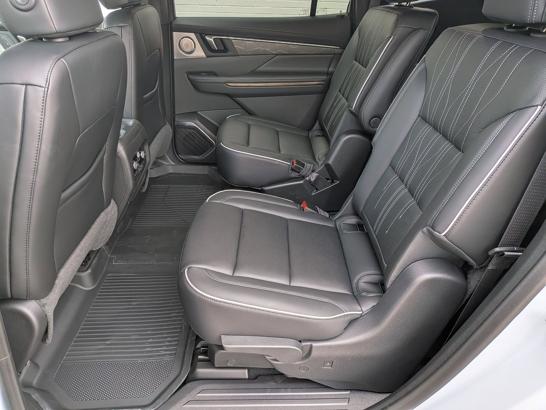 2026 Buick Enclave Avenir - Photo 25