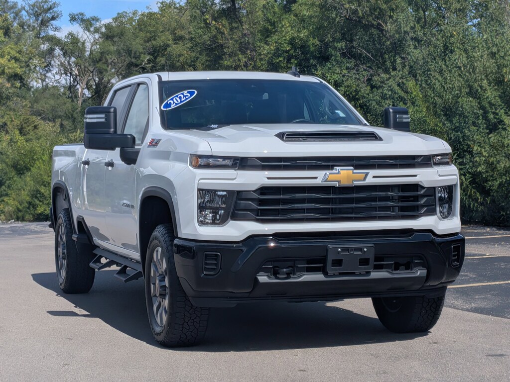 Used 2025 Chevrolet Silverado 2500 HD Custom Truck Crew Cab