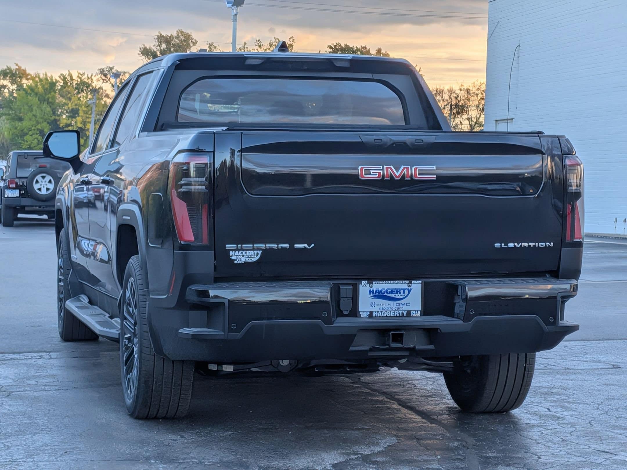 2026 GMC Sierra EV Elevation - Photo 7