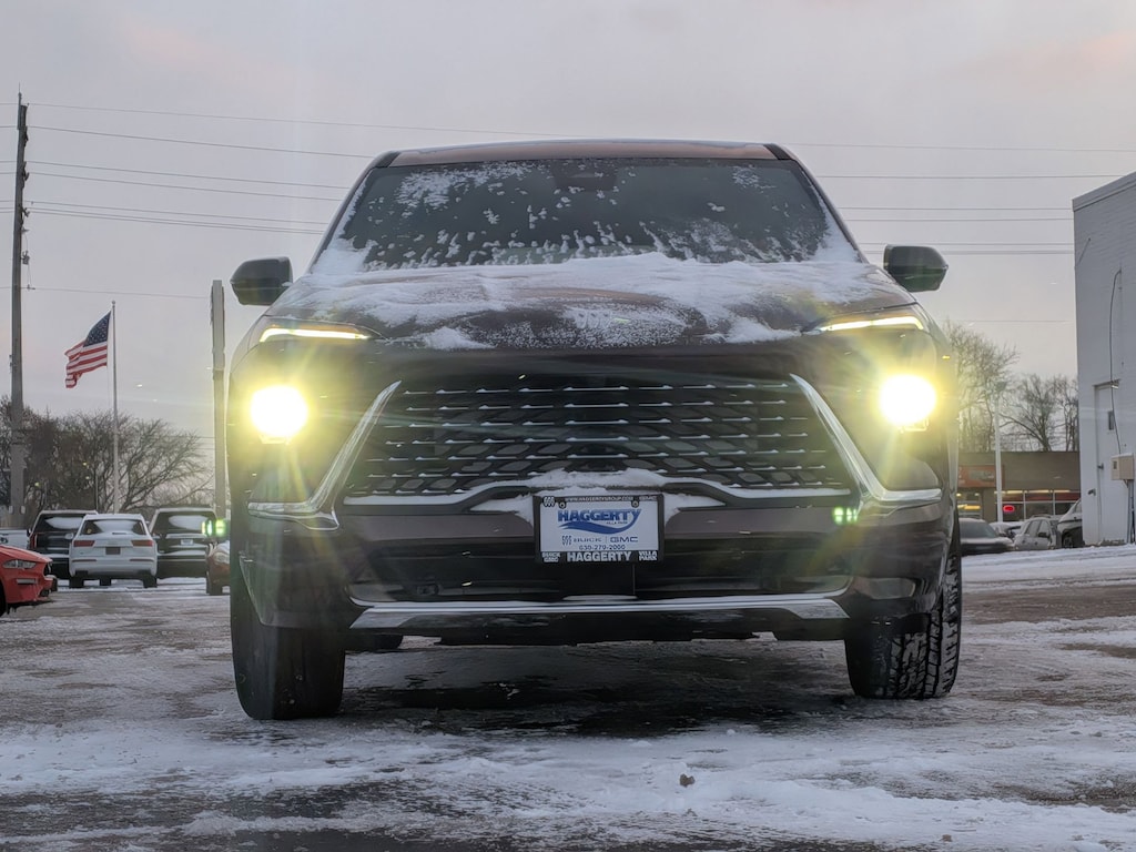 New 2026 Buick Enclave Avenir SUV