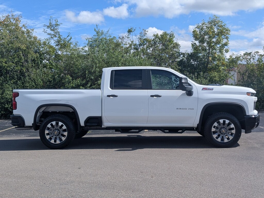 Used 2025 Chevrolet Silverado 2500 HD Custom Truck Crew Cab