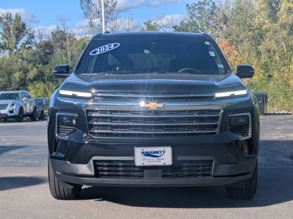 Used 2024 Chevrolet Traverse LT SUV