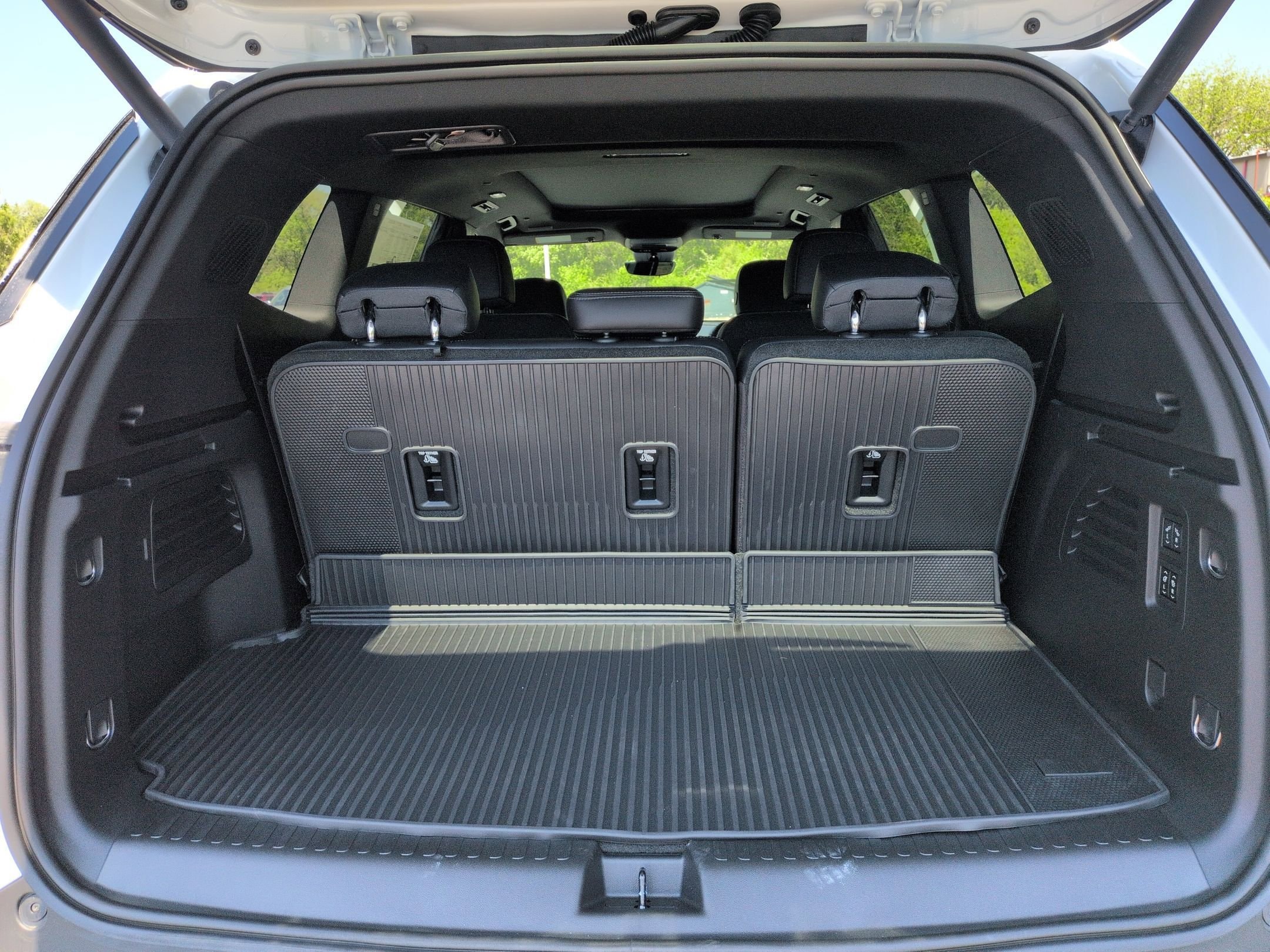 2026 Buick Enclave Preferred - Photo 26