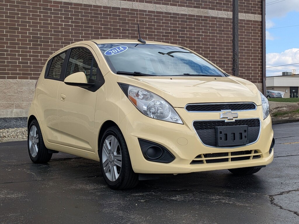 Used 2014 Chevrolet Spark 1LT Auto Hatchback