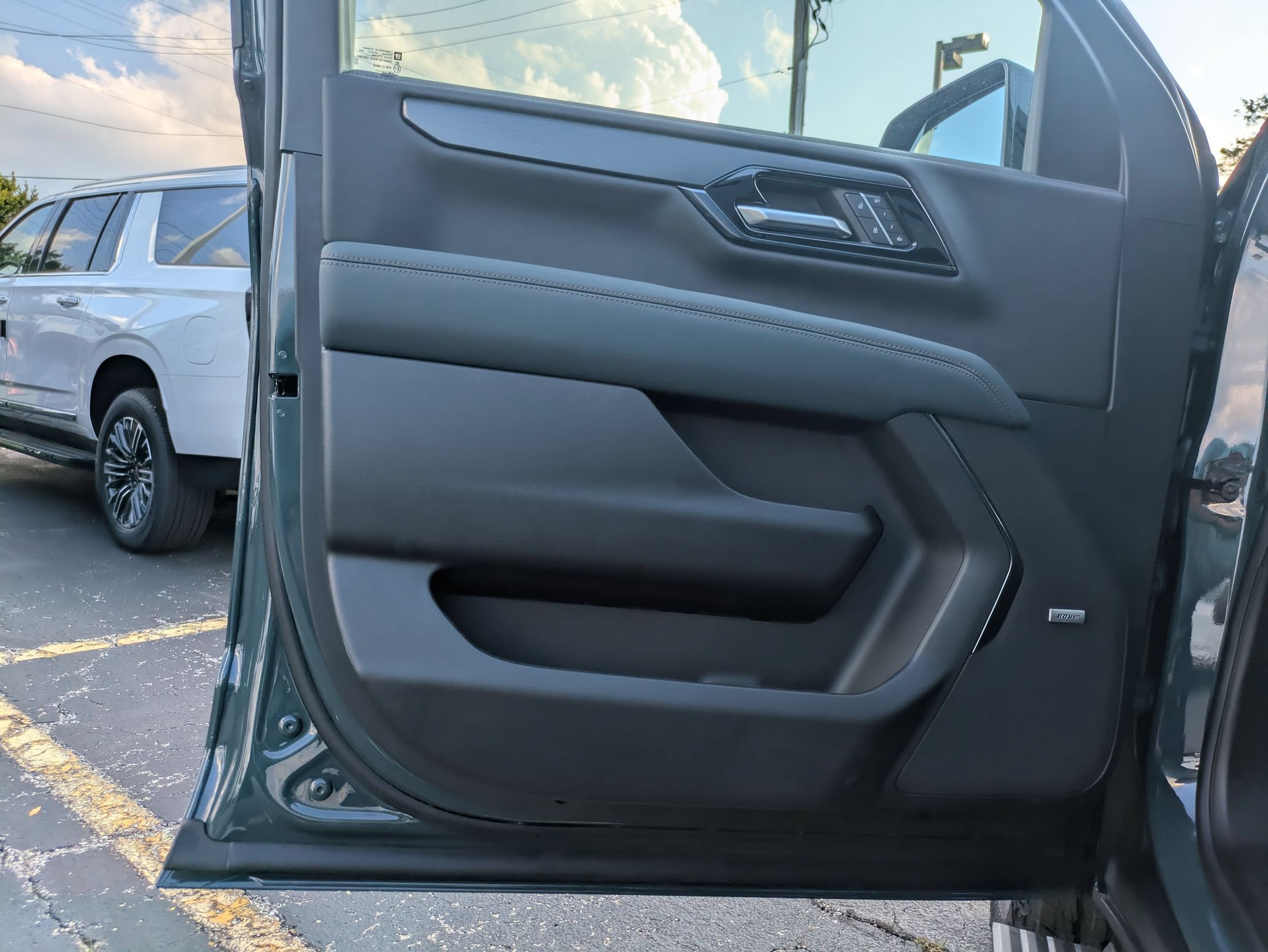 2026 GMC Yukon XL AT4 - Photo 13