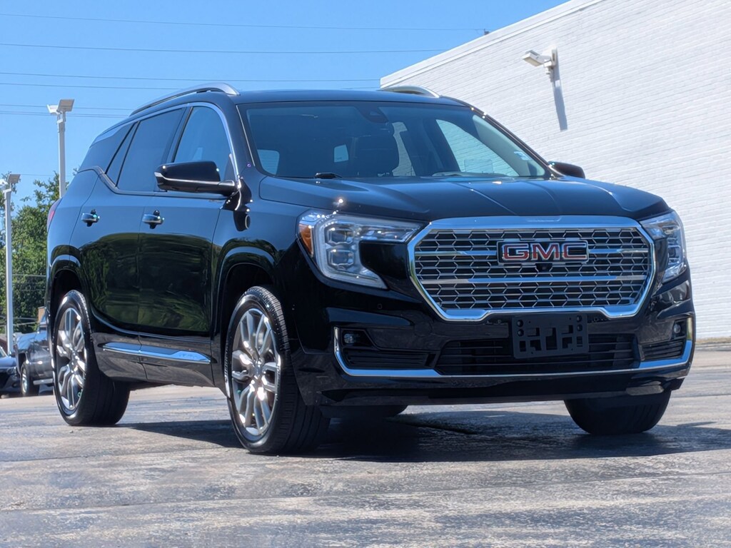 Used 2023 GMC Terrain Denali SUV