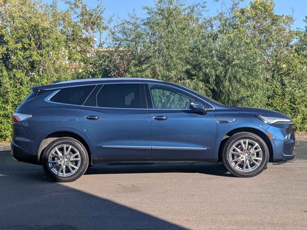 Used 2022 Buick Enclave Essence SUV