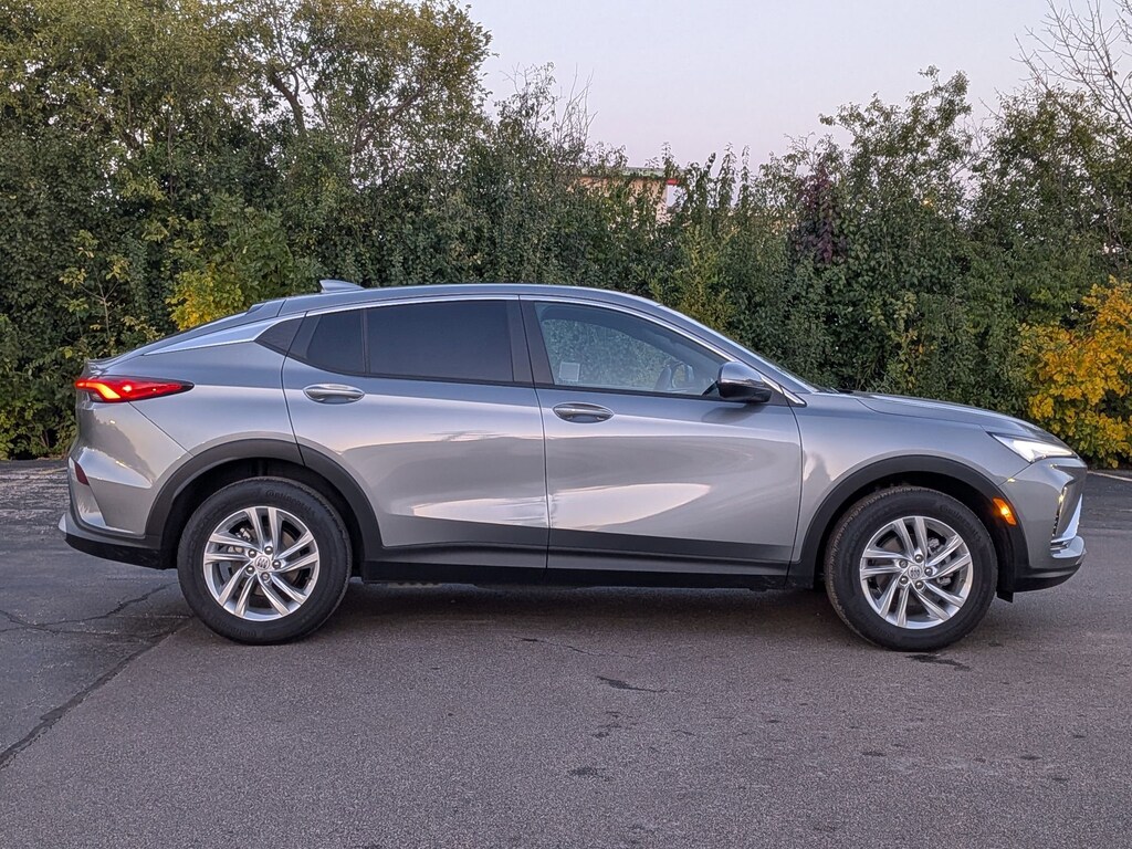 New 2025 Buick Envista Preferred SUV