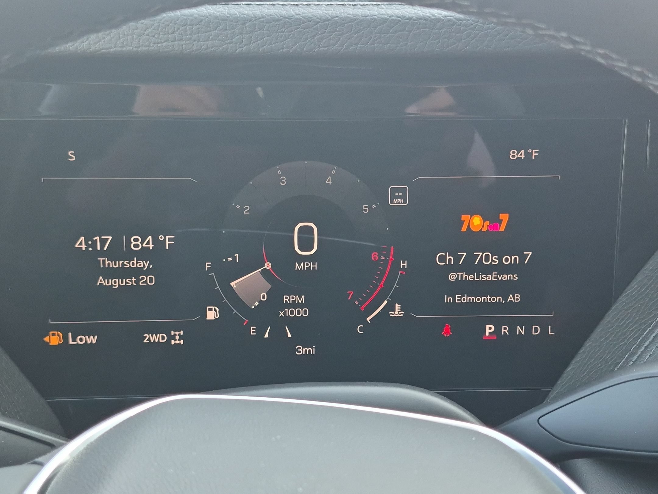 2026 GMC Yukon XL Denali - Photo 14