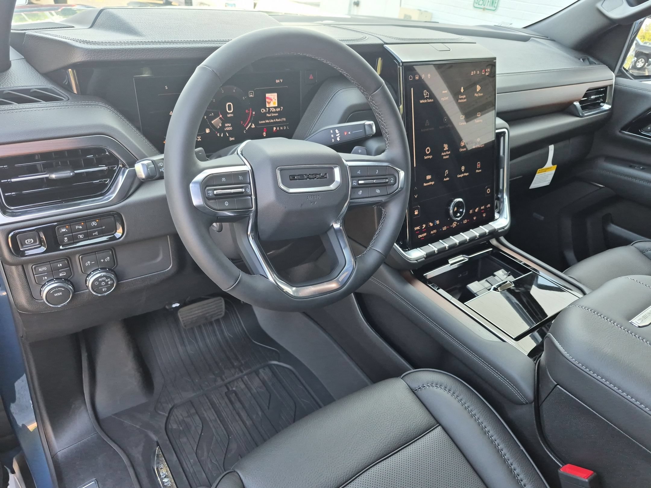 2026 GMC Yukon XL Denali - Photo 10