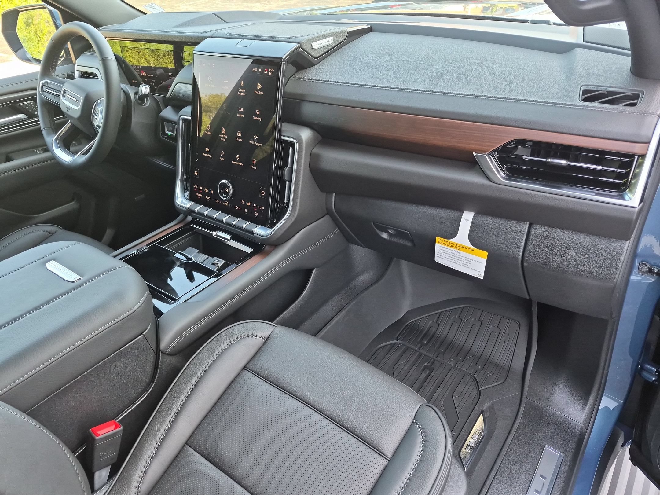 2026 GMC Yukon XL Denali - Photo 32