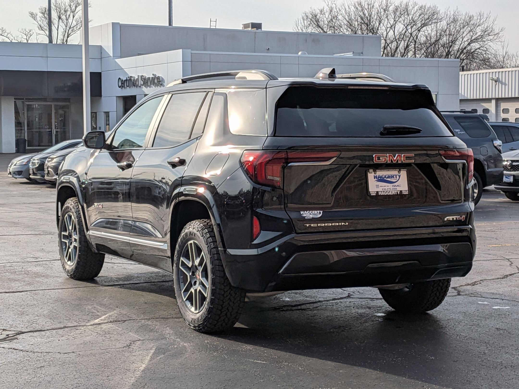 2026 GMC Terrain AT4 - Photo 7
