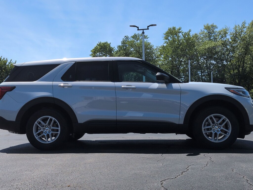 New 2026 Ford Explorer Active w/100A Pkg 4WD Active w/100A Pkg 4WD