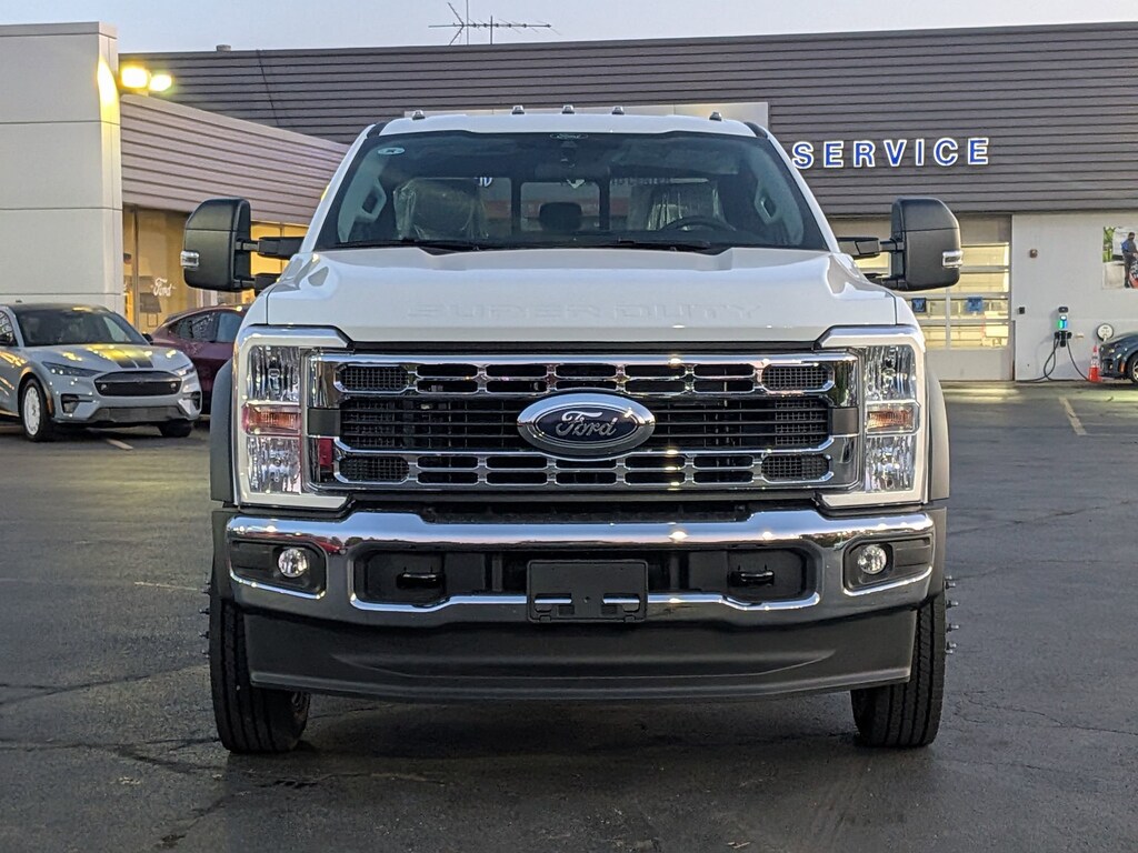 New 2026 Ford Super Duty F-450 DRW XL 4WD SuperCab 192 WB 84 CA