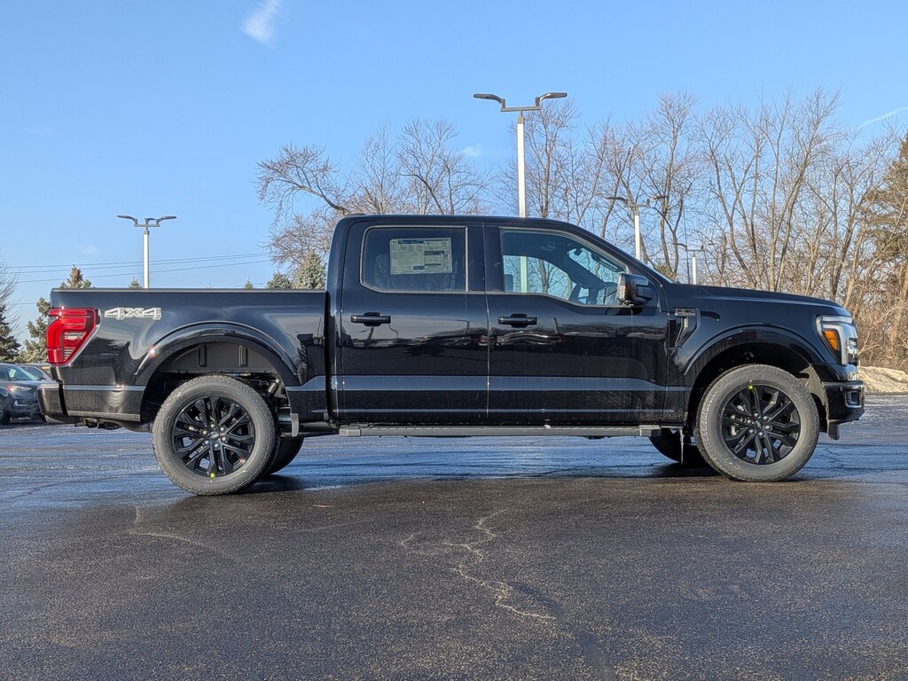 New 2025 Ford F-150 LARIAT 4WD SuperCrew 5.5 Box LARIAT 4WD SuperCrew 5.5 Box