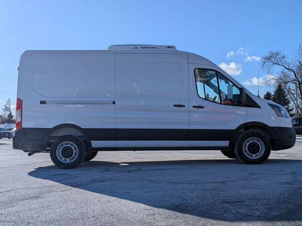 New 2026 Ford Transit T-250 148 Med Rf 9150 GVWR RWD T-250 148 Med Rf 9150 GVWR RWD