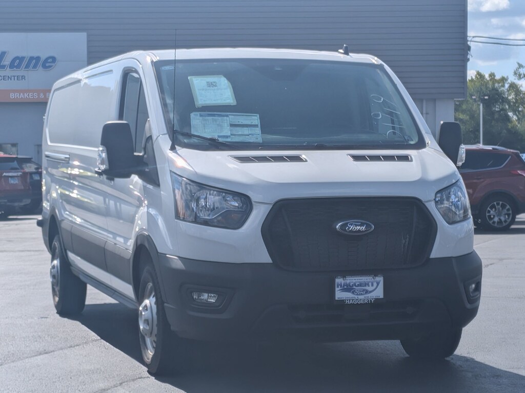 New 2024 Ford Transit T-350 148 Low Rf 9950 GVWR RWD T-350 148 Low Rf 9950 GVWR RWD