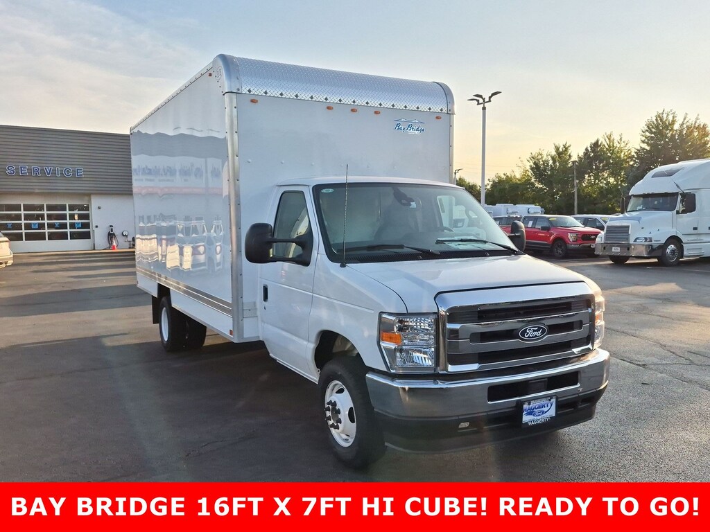 New 2027 Ford E-450 DRW 176 WB