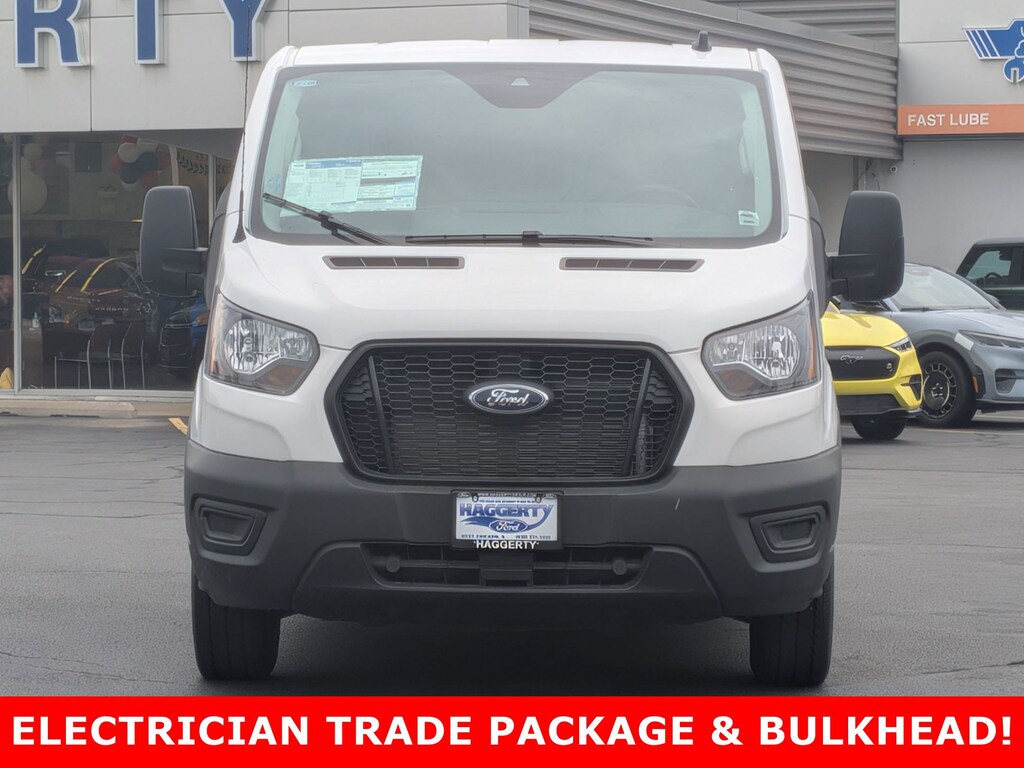 New 2025 Ford Transit T-250 148 Low Rf 9070 GVWR RWD T-250 148 Low Rf 9070 GVWR RWD